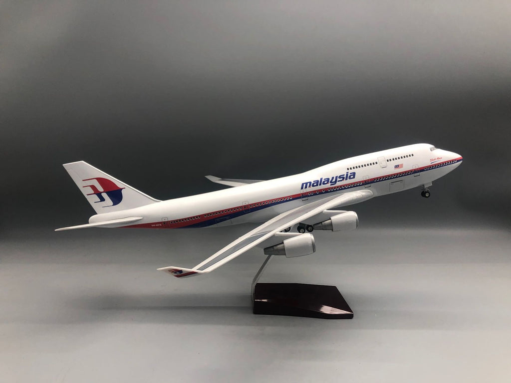 Malaysia Airlines Boeing 747 Model