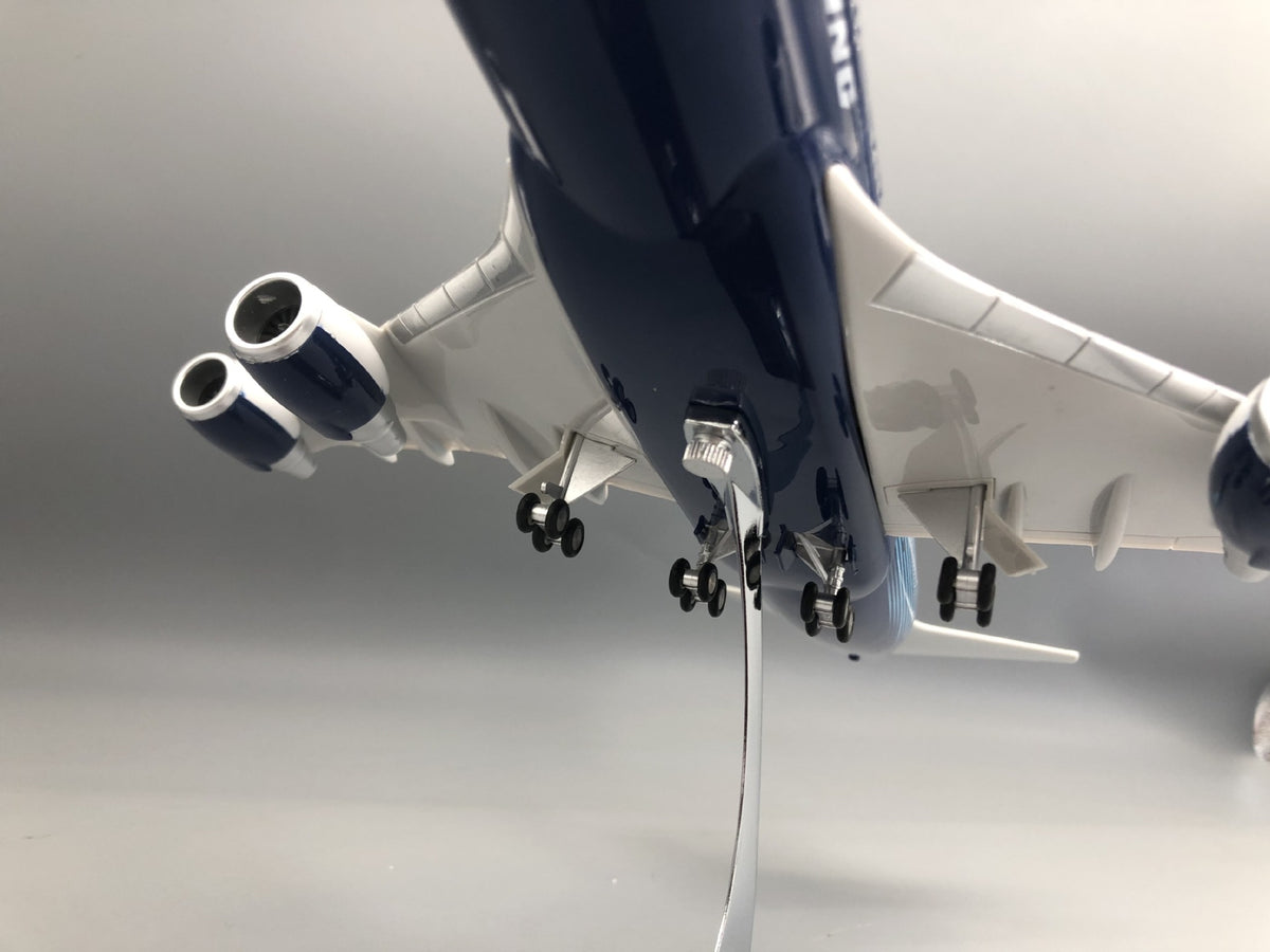 Boeing 747 1:150 Scale Model