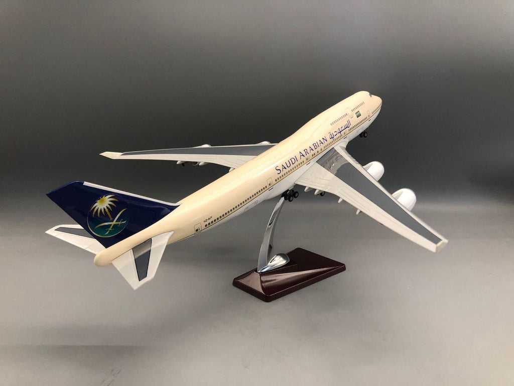 Saudi Arabian Boeing 747 1:150 Scale Model