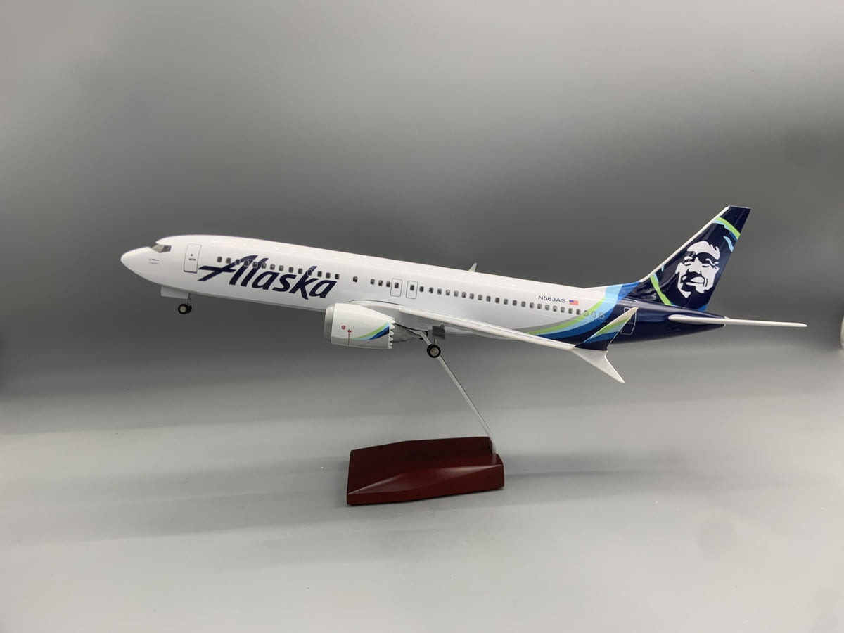 Alaska Airlines Boeing 737-800 1:85 Scale Model
