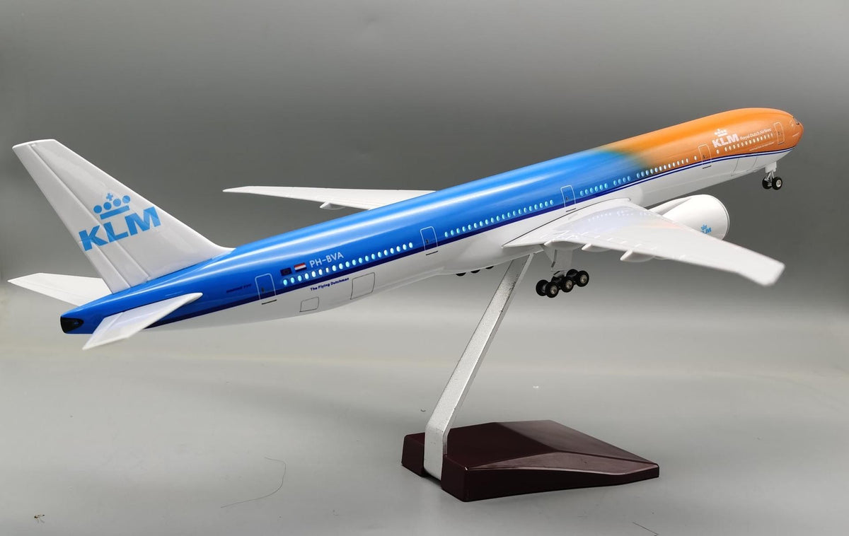 KLM Orange Pride Boeing 777 1:157 Scale Model