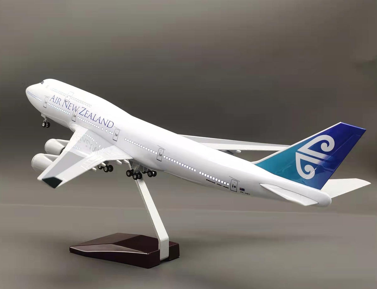 Air New Zealand Boeing 747 Model