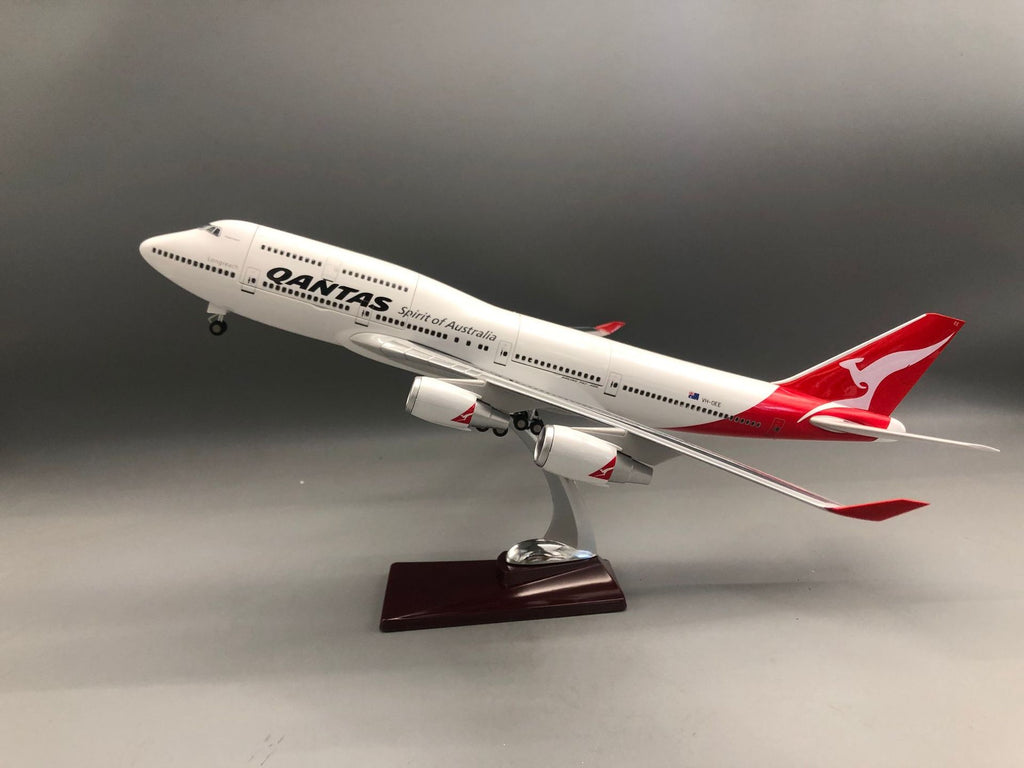 Qantas Boeing 747 1:150 Scale Model