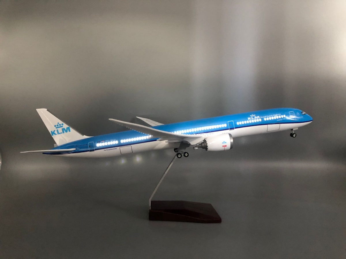 KLM Boeing 777 1:157 Scale Model