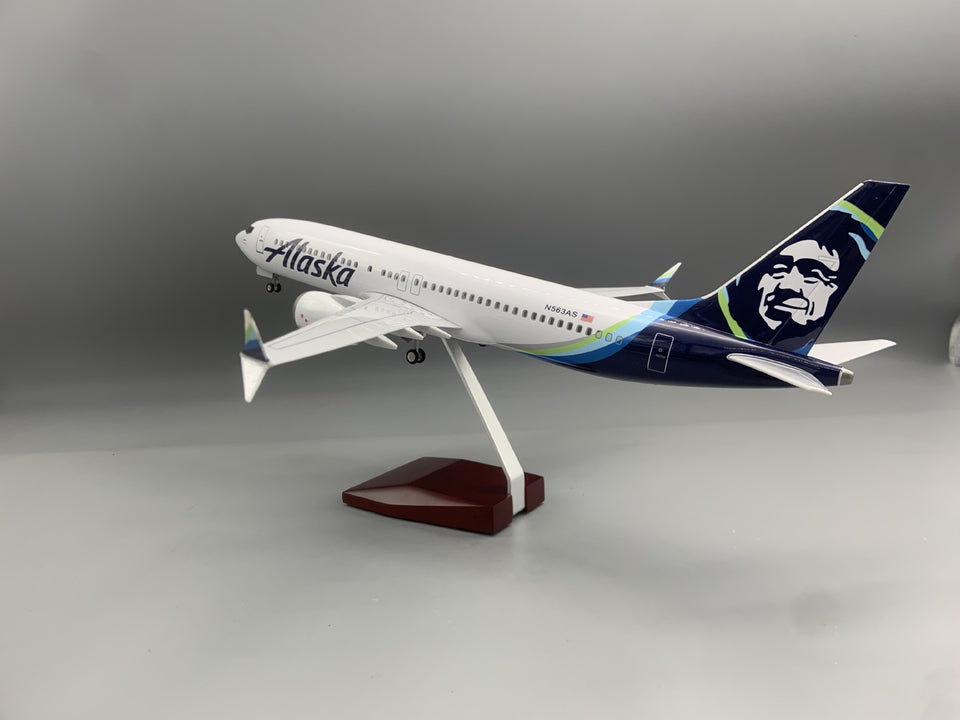 Alaska Airlines Boeing 737-800 1:85 Scale Model