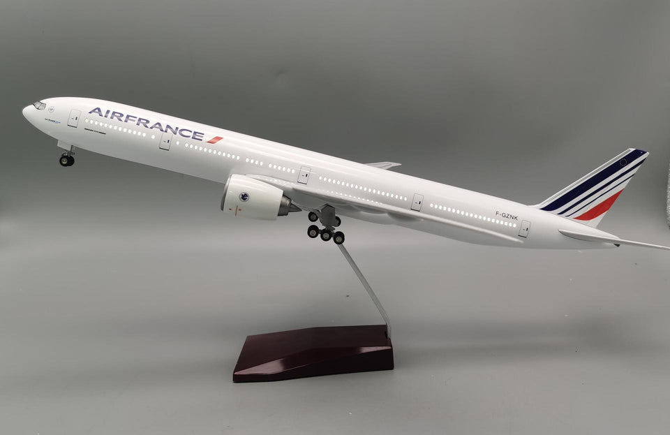 Air France Boeing 777 1:157 Scale Model