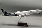 Air New Zealand Boeing 777 1:157 Scale Model