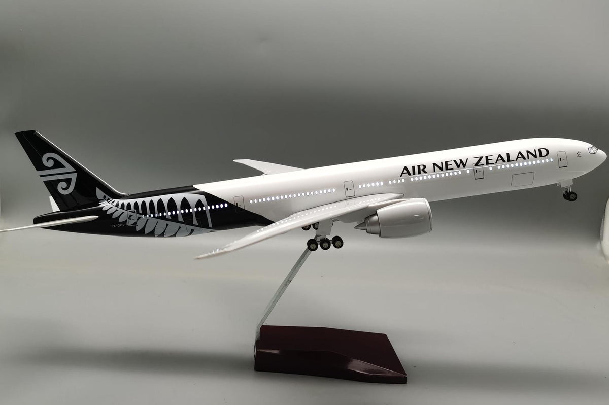 Air New Zealand Boeing 777 1:157 Scale Model