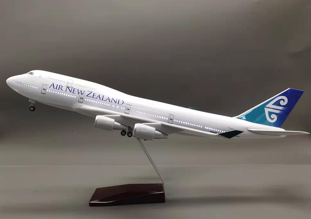 Air New Zealand Boeing 747 Model