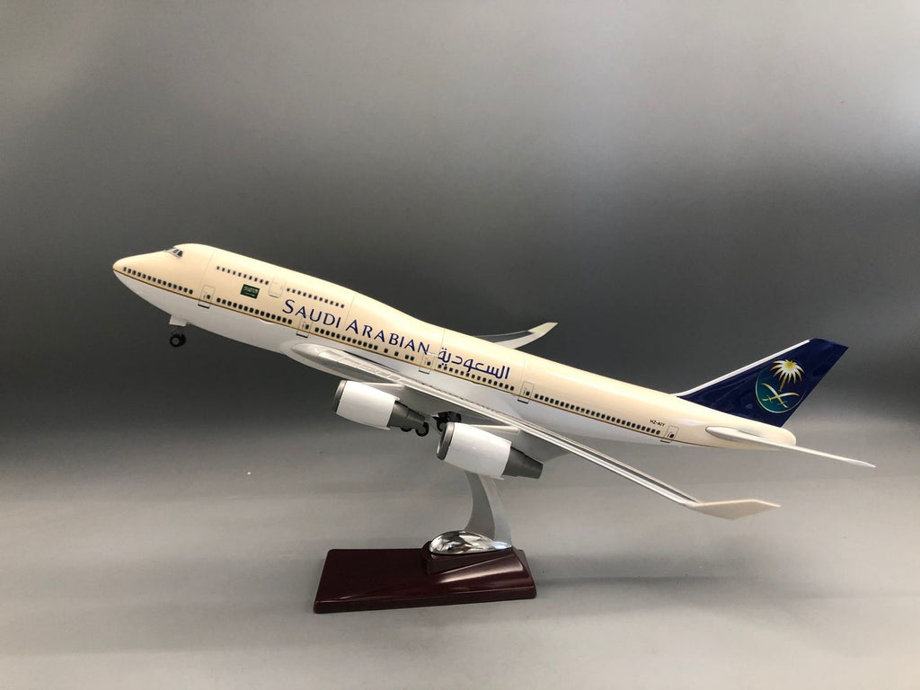 Saudi Arabian Boeing 747 1:150 Scale Model