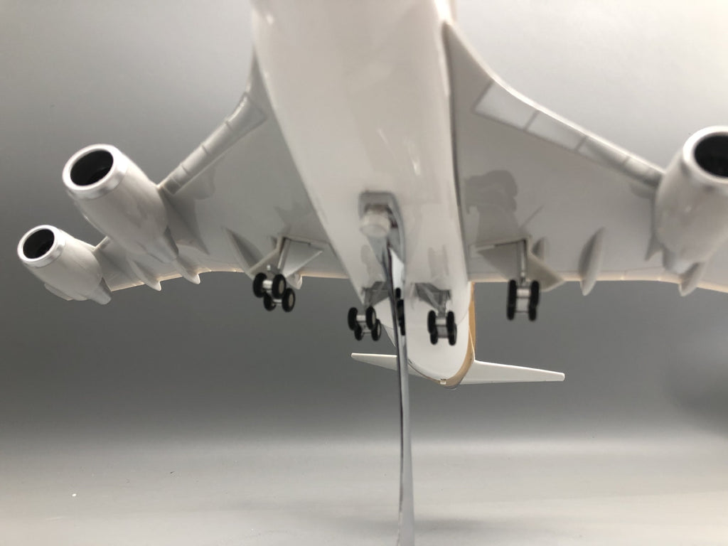Singapore Airlines Boeing 747 1:150 Scale Model