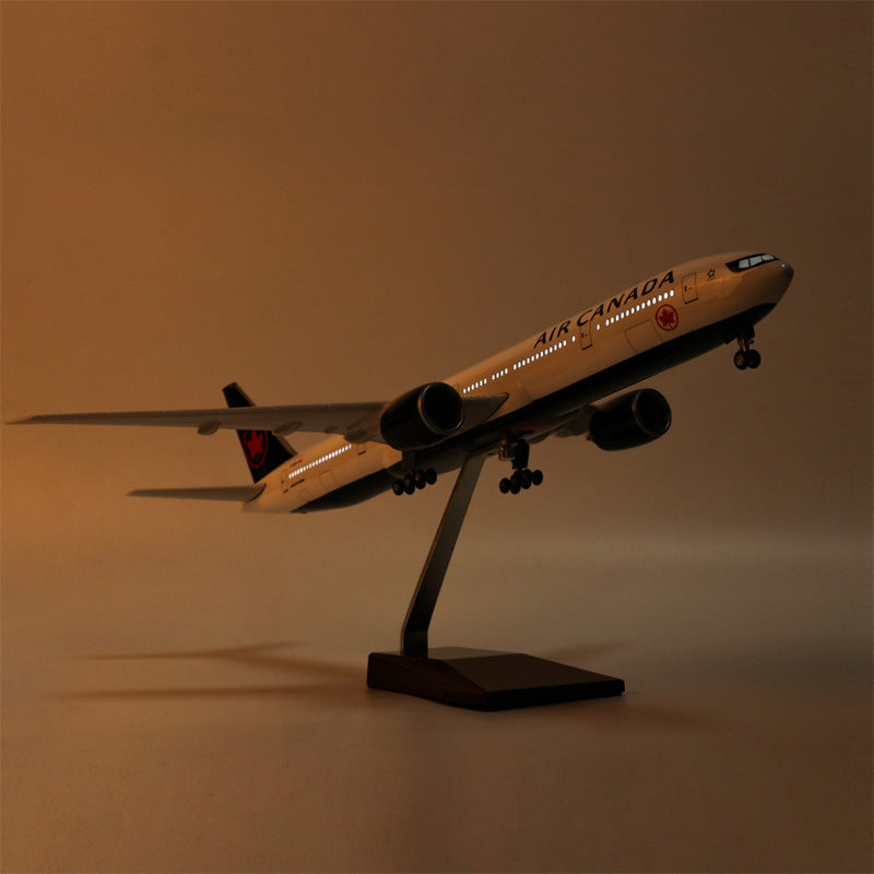 Air Canada Boeing 777 1:157 Scale Model