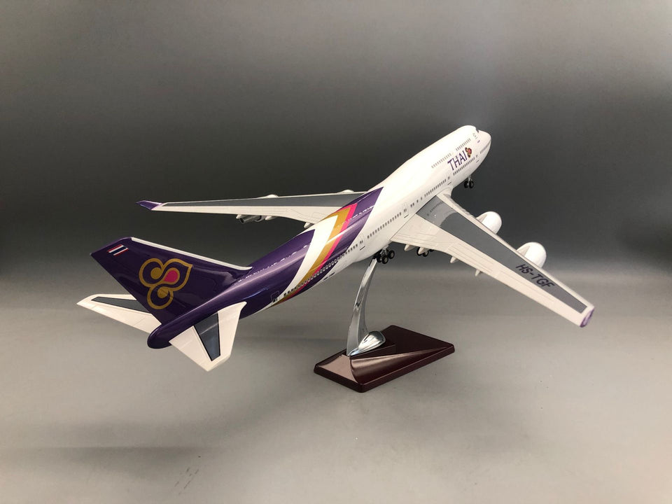 Thai Boeing 747 1:150 Scale Model