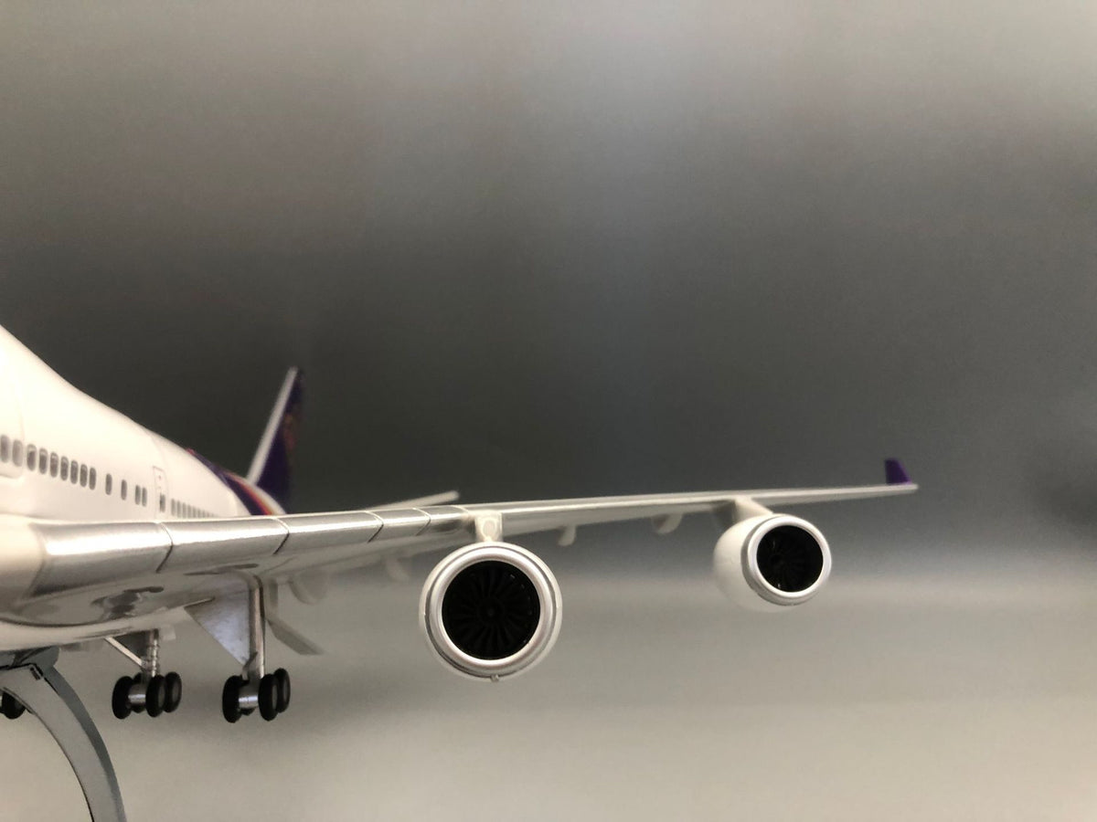 Thai Boeing 747 1:150 Scale Model