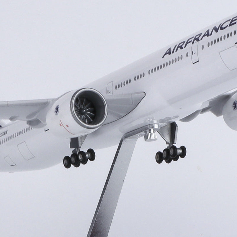 Air France Boeing 777 1:157 Scale Model