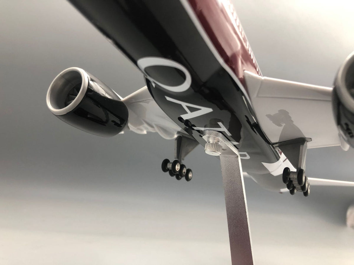 Qatar Airways Boeing 777 Formula 1 Edition 1:157 Scale Model