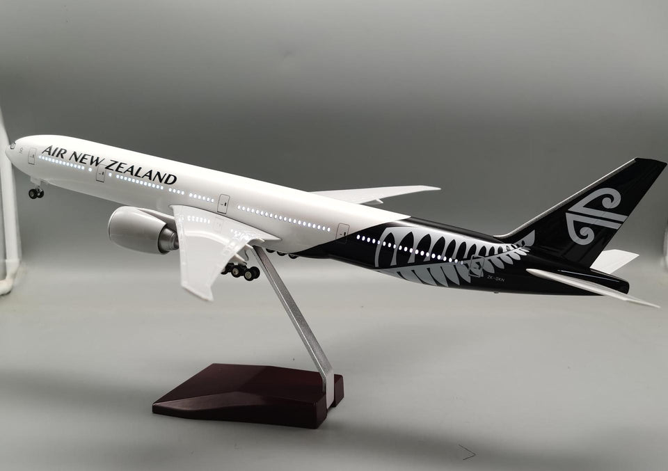 Air New Zealand Boeing 777 1:157 Scale Model