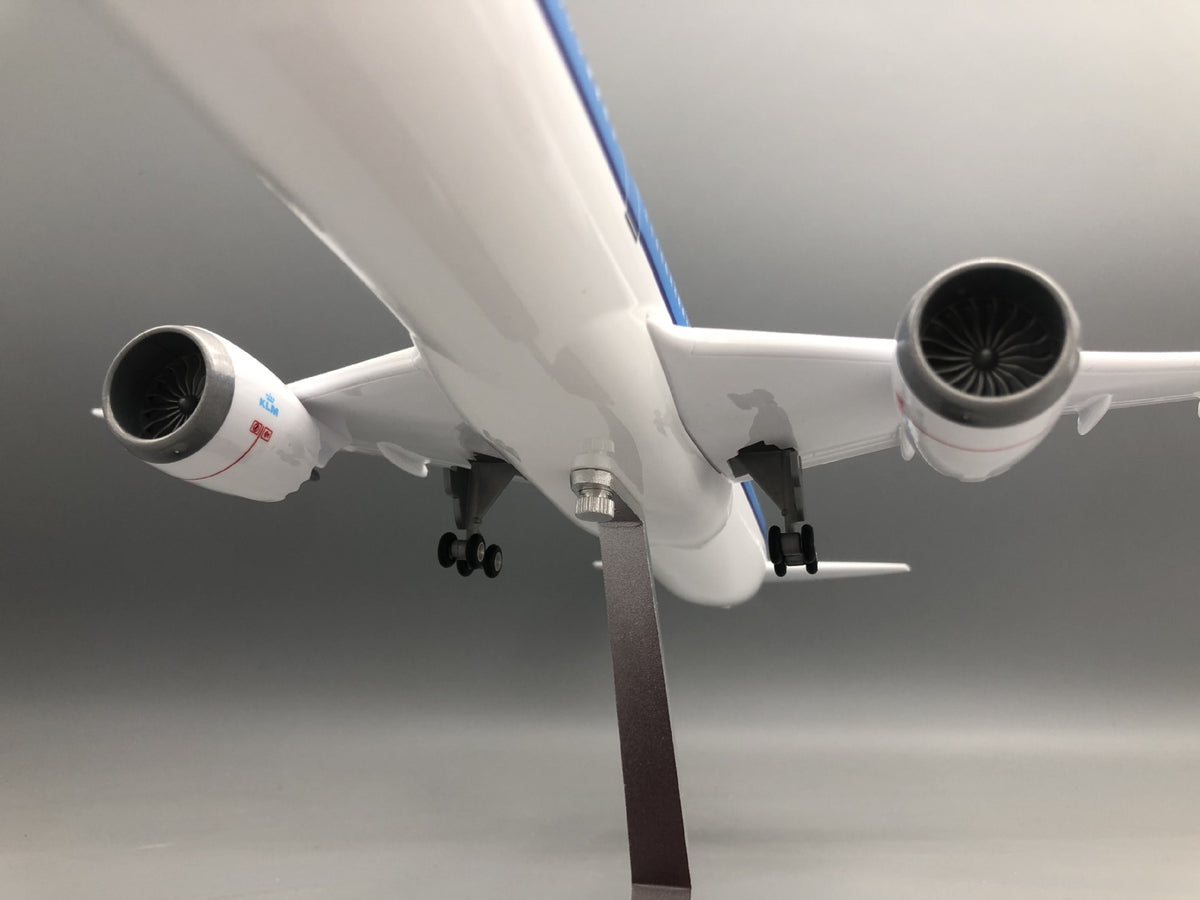 KLM Boeing 777 1:157 Scale Model