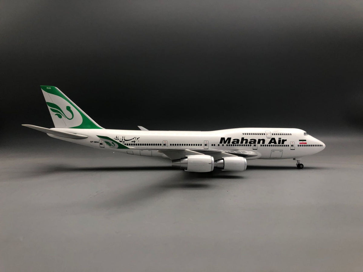 Mahan Air Boeing 747 1:150 Scale Model