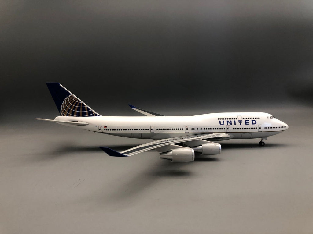 United Airlines Boeing 747 1:150 Scale Model