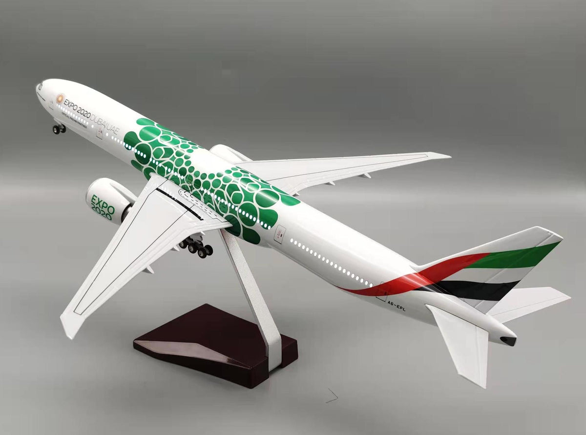 Emirates 2020 EXPO Boeing 787 1:145 Scale Model