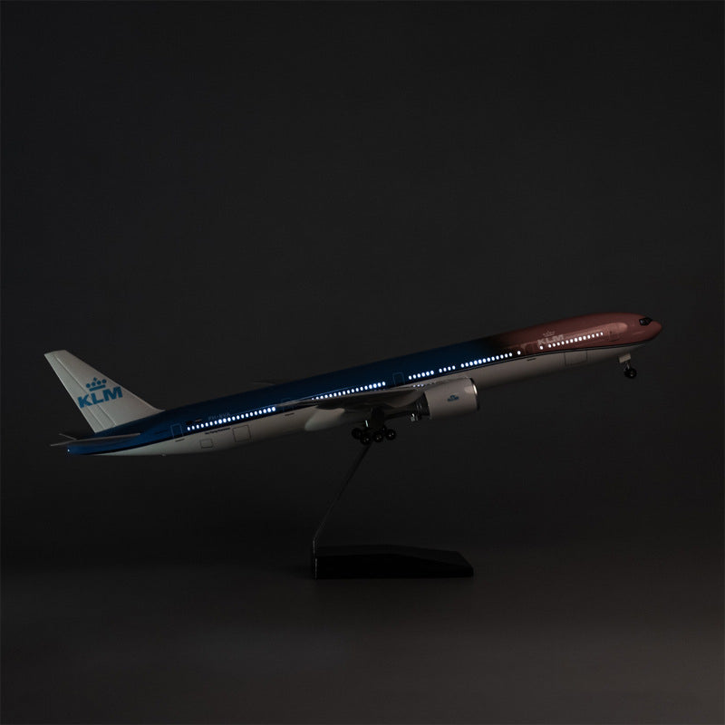 KLM Orange Pride Boeing 777 1:157 Scale Model