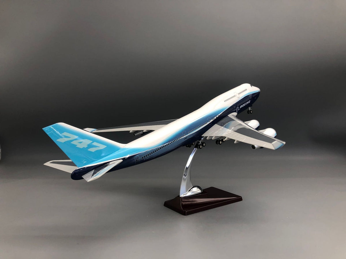 Boeing 747 1:150 Scale Model