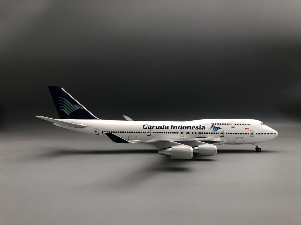 Garuda Indonesia fBoeing 747 1:150 Scale Model