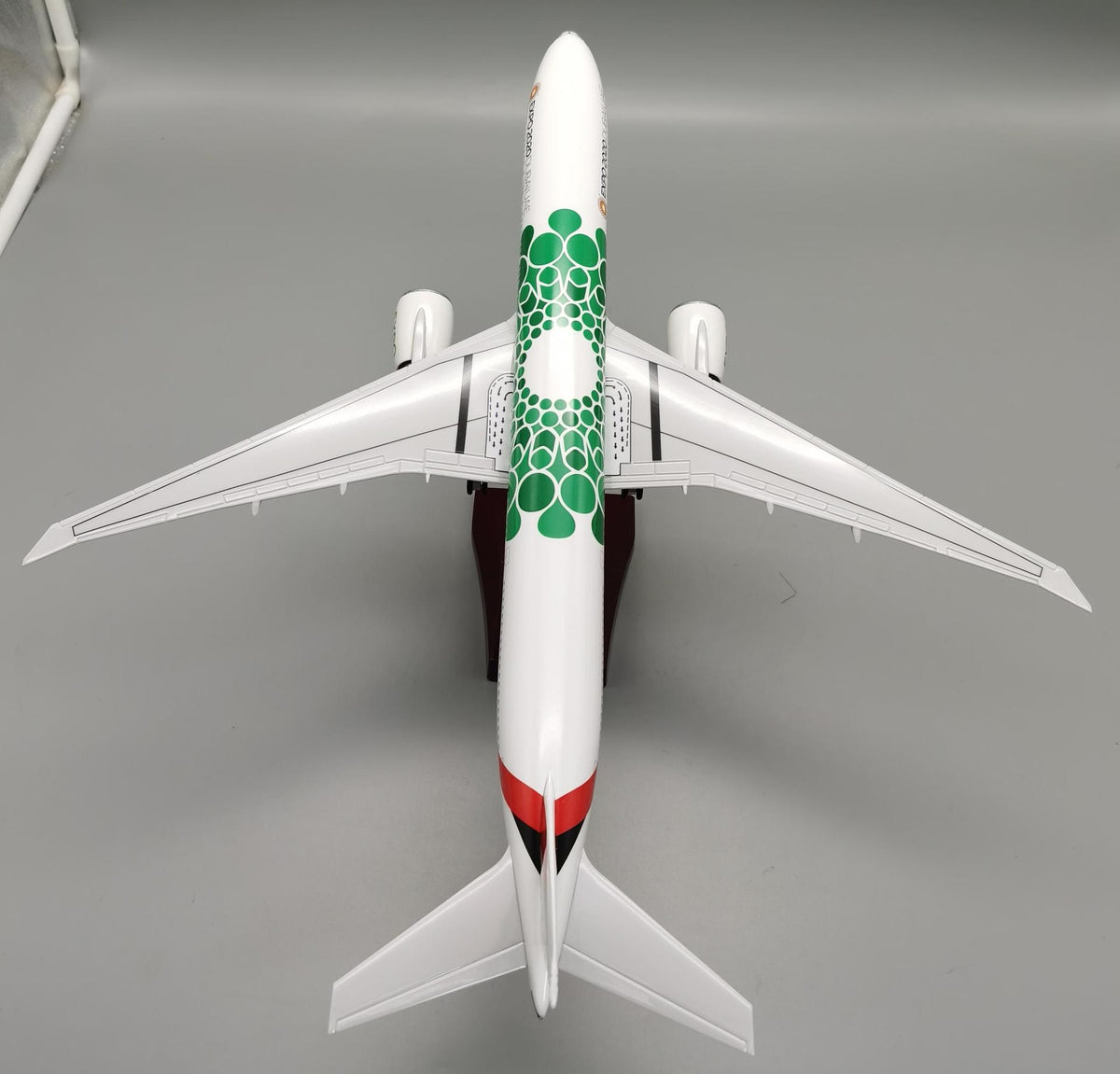 Emirates 2020 EXPO Boeing 787 1:145 Scale Model
