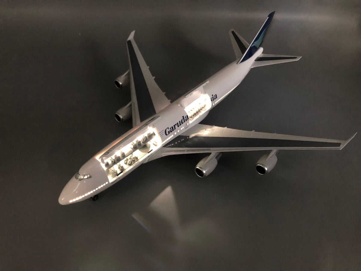 Garuda Indonesia fBoeing 747 1:150 Scale Model