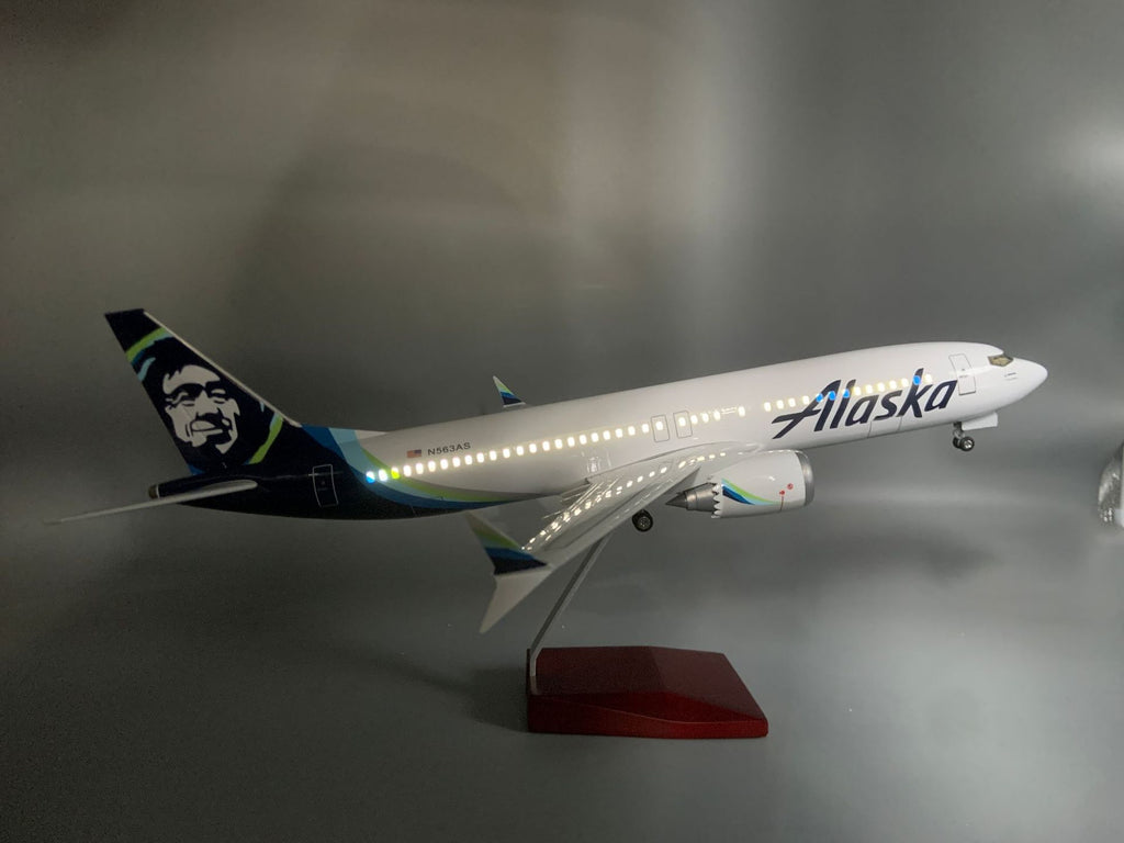 Alaska Airlines Boeing 737-800 1:85 Scale Model