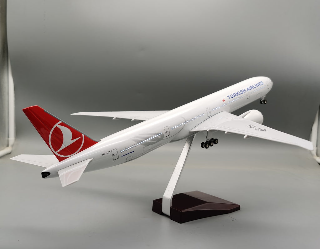 Turkish Airlines Boeing 777 1:157 Scale Model