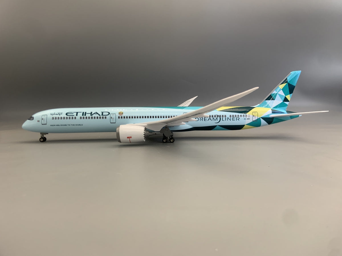 Etihad Boeing 787-10 Special Greenliner 1:145 Scale Model