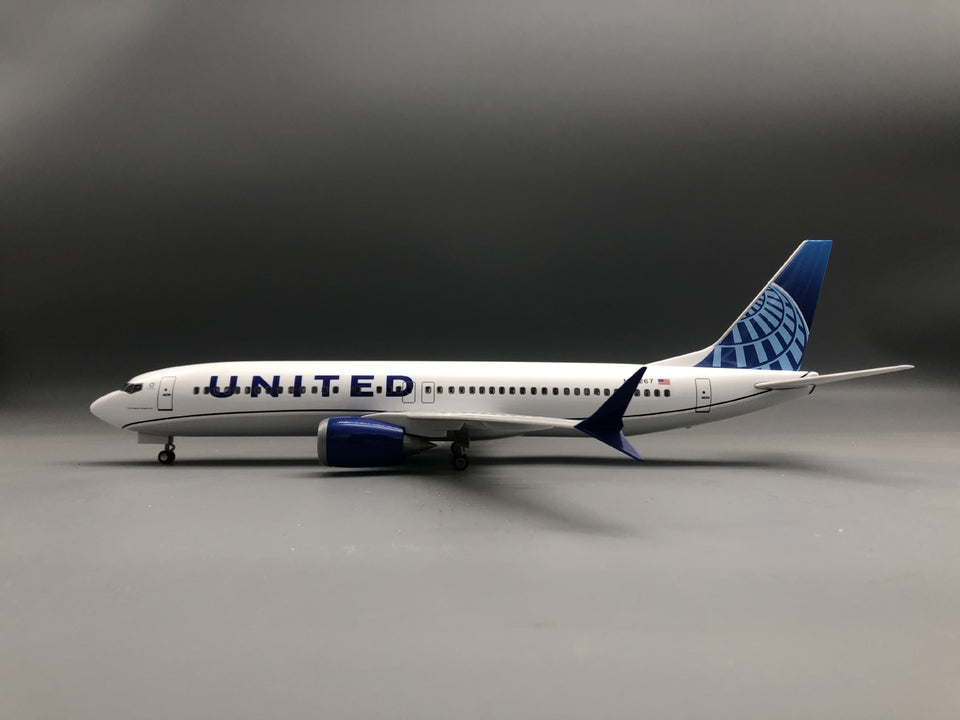 United Airlines Boeing 737-800 1:85 Scale Model