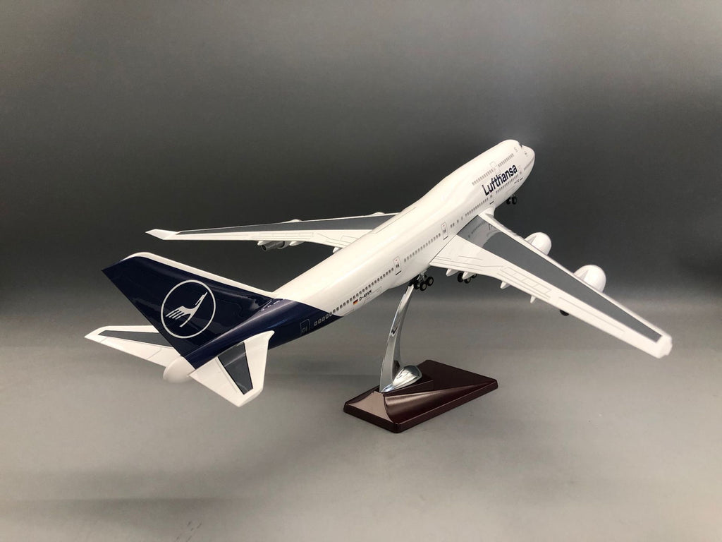 Lufthansa Boeing 747 1:150 Scale Model