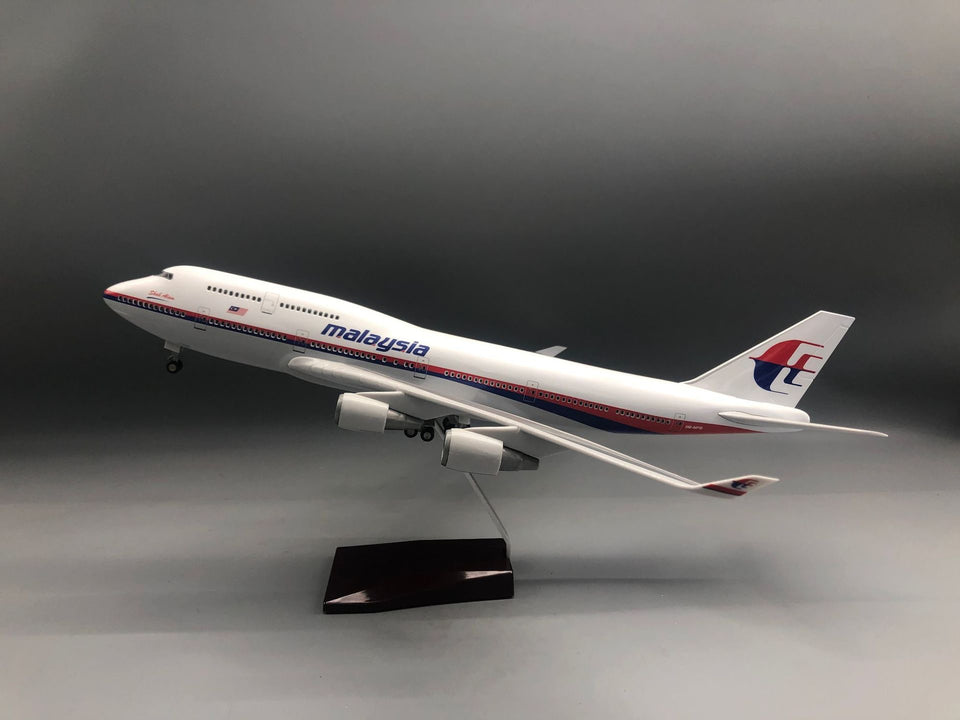 Malaysia Airlines Boeing 747 Model