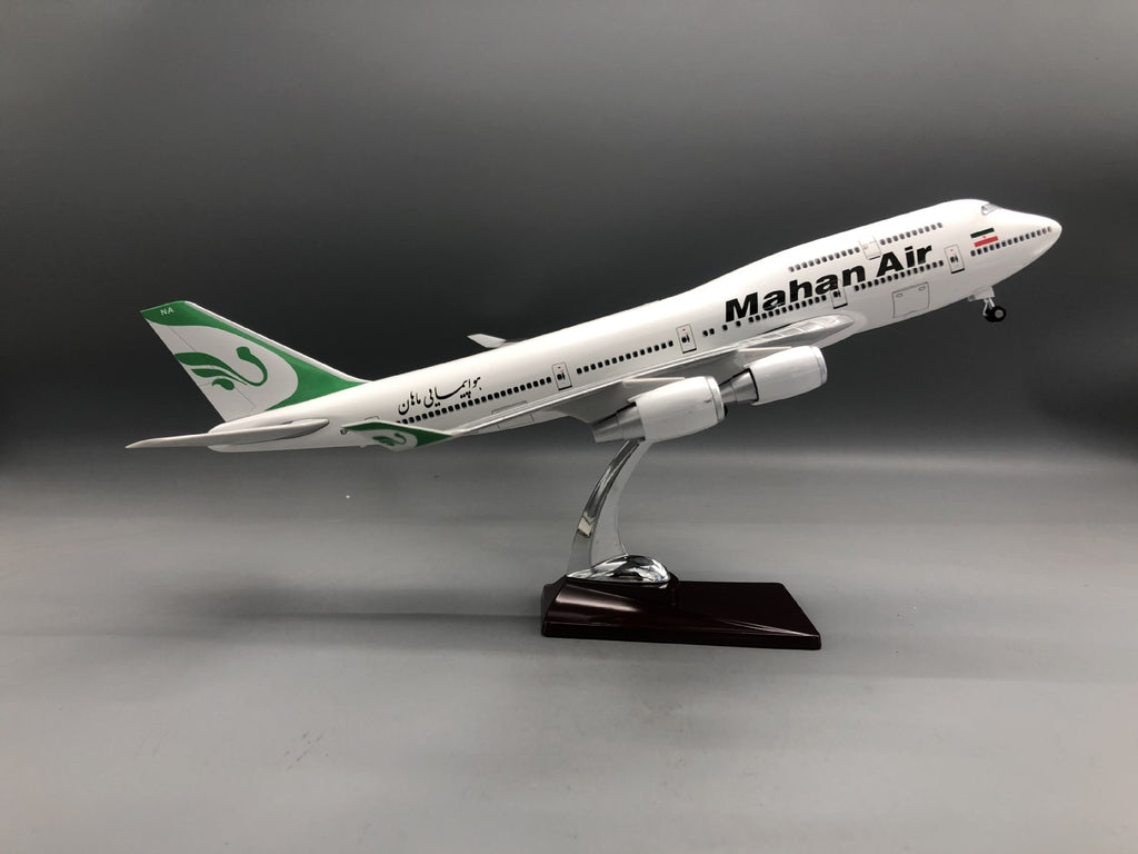 Mahan Air Boeing 747 1:150 Scale Model