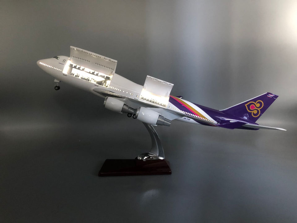 Thai Boeing 747 1:150 Scale Model