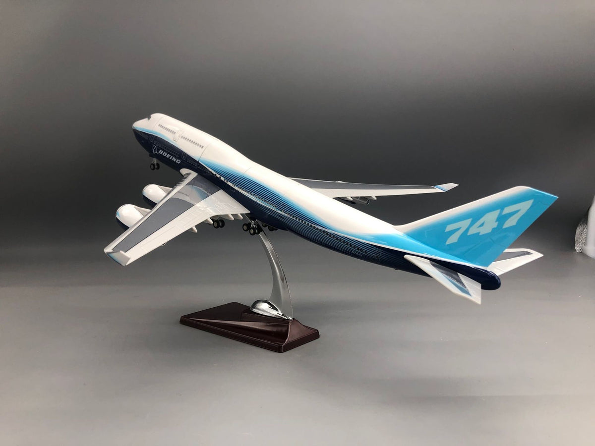 Boeing 747 1:150 Scale Model
