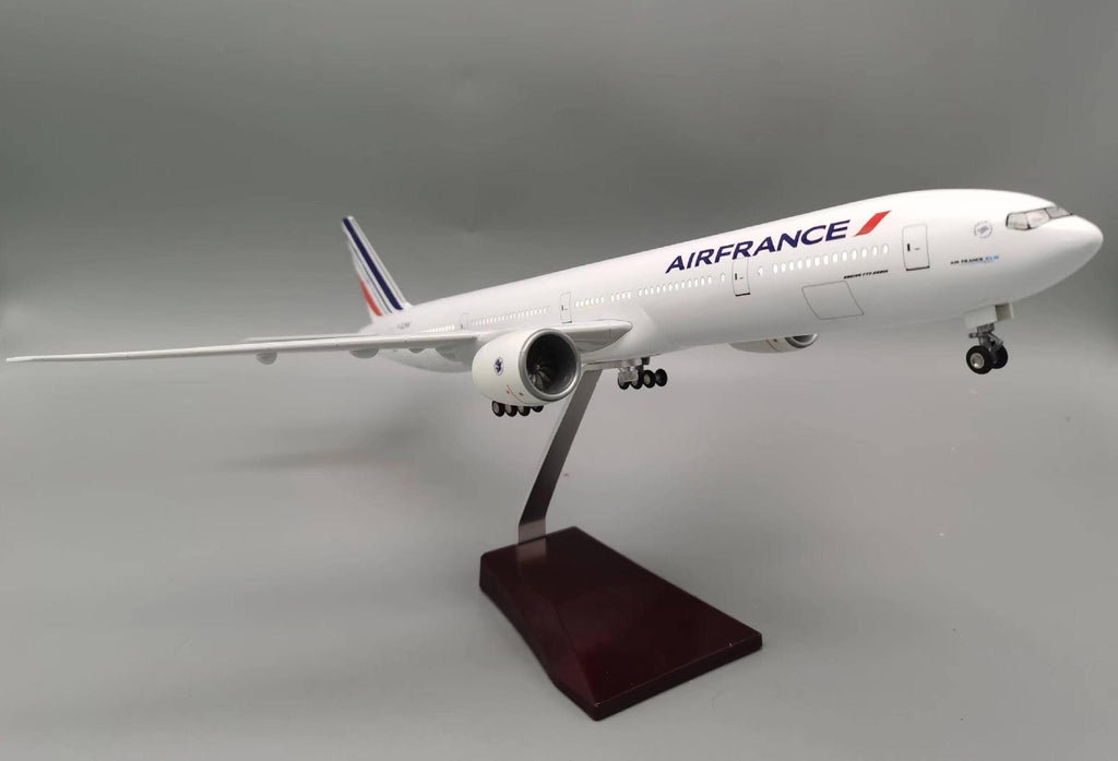 Air France Boeing 777 1:157 Scale Model