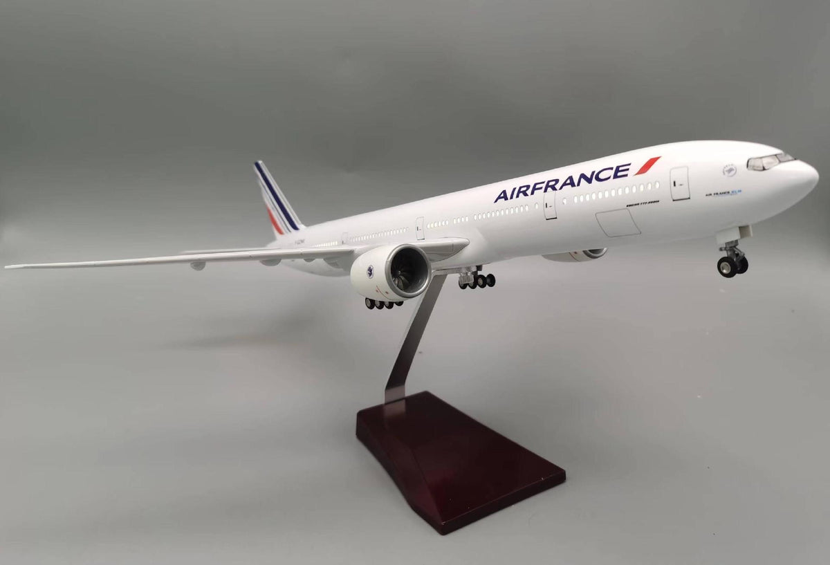 Air France Boeing 777 1:157 Scale Model