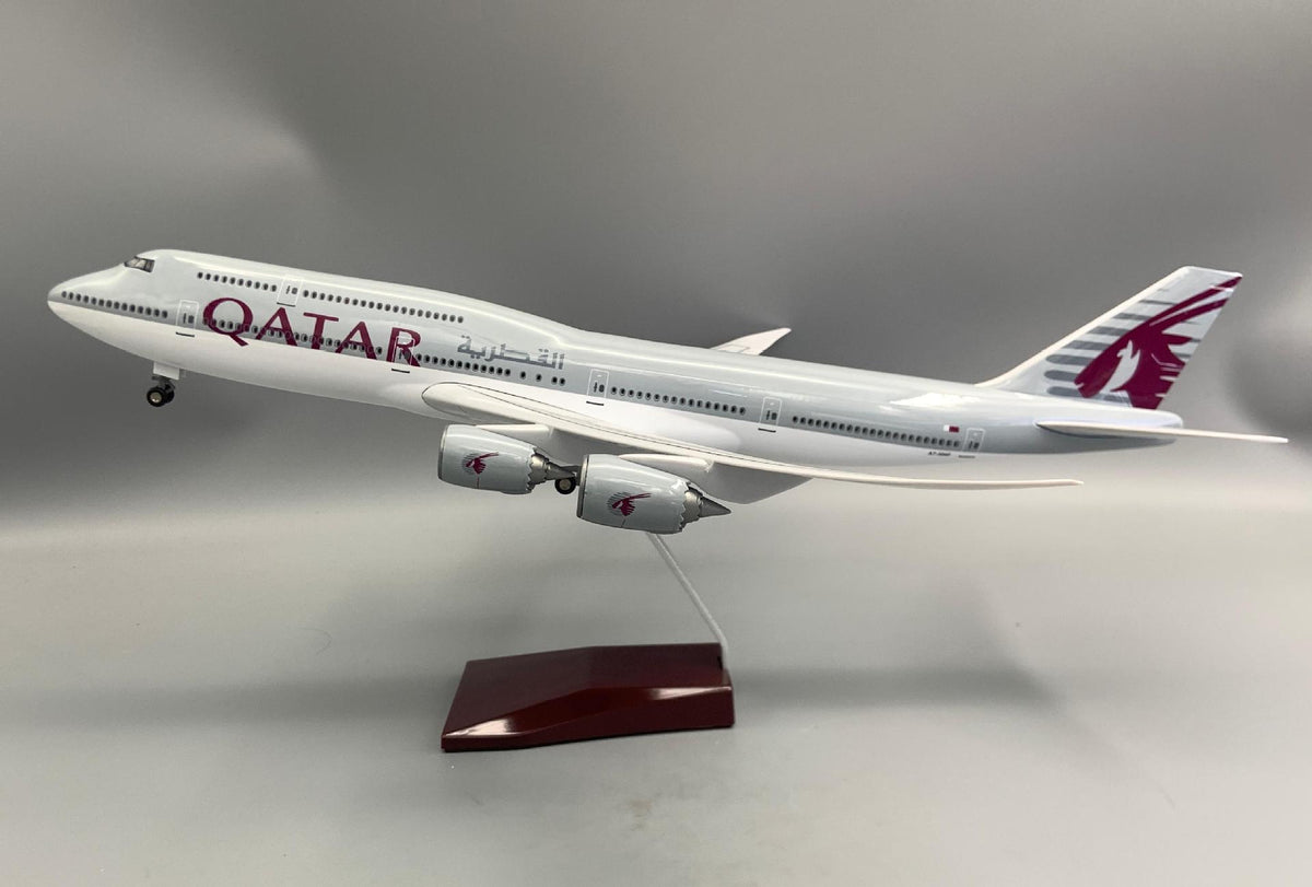 Qatar Airways Boeing 747 Model