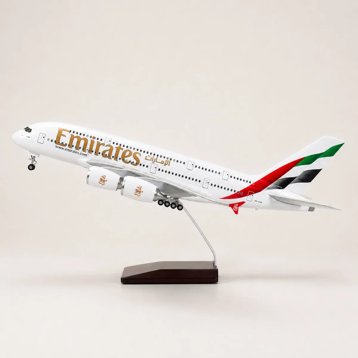 Emirates Airbus A380 1:160 Scale Model