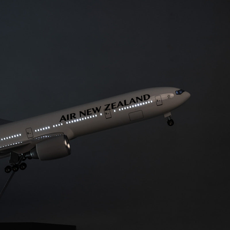 Air New Zealand Boeing 777 1:157 Scale Model