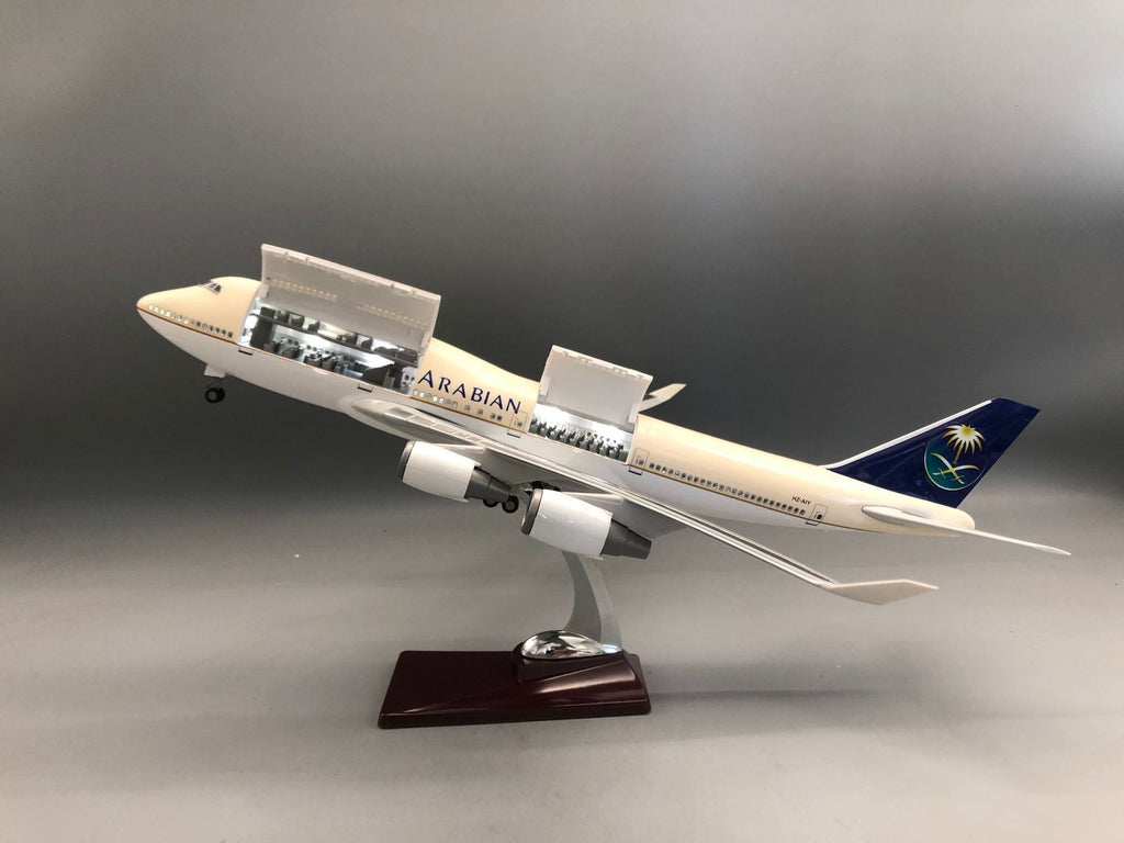 Saudi Arabian Boeing 747 1:150 Scale Model