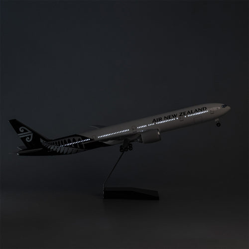 Air New Zealand Boeing 777 1:157 Scale Model