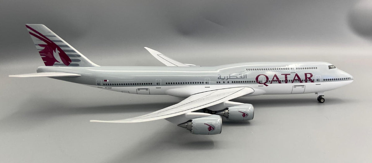 Qatar Airways Boeing 747 Model