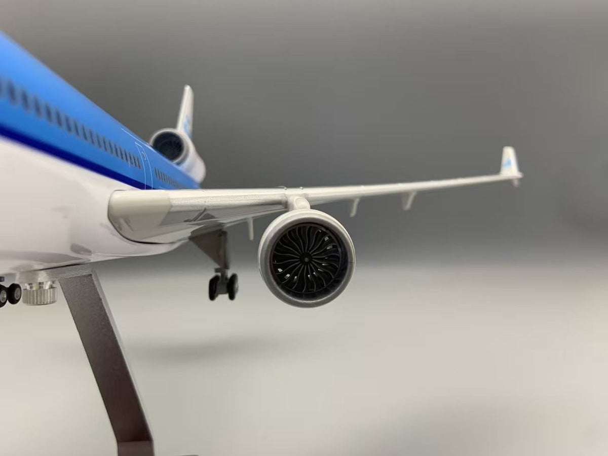 KLM Mcdonnell Douglas MD-11 Scale Model