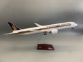 Singapore Airlines Boeing 777 1:157 Scale Model