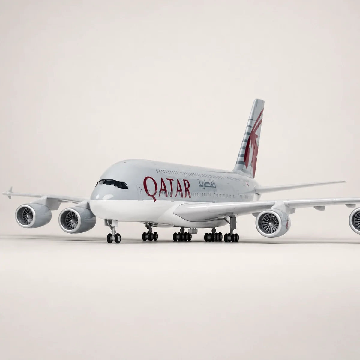 Qatar Airways Airbus A380 1:160 Scale Model